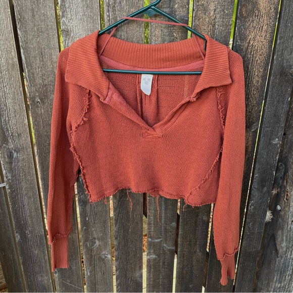 We The Free by Free People Darcy Cropped Distressed Burnt Orange Sweater Sz S - Picture 11 of 15